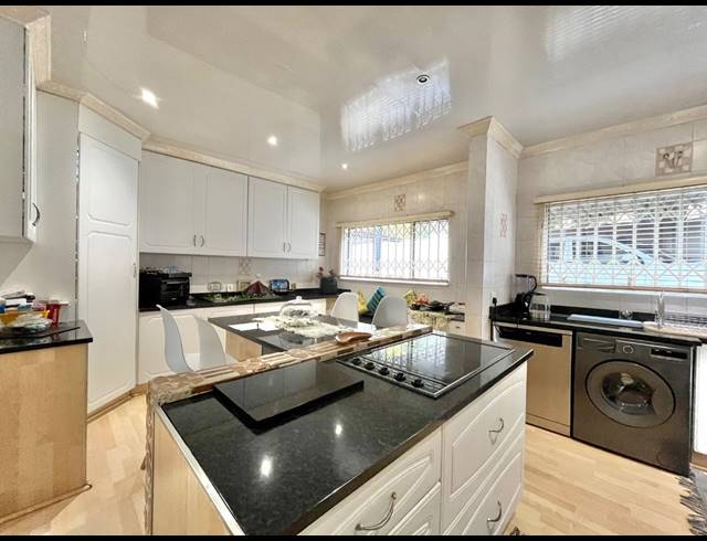 4 BEDROOM HOUSE FOR SALE IN RIDGEWAY